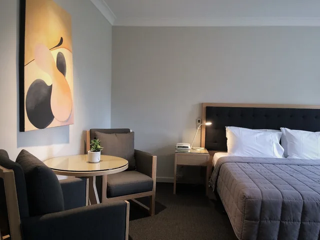 غرفة ديلوكس بسرير كينج بشرفة، Park Ridge Retreat 2/4
