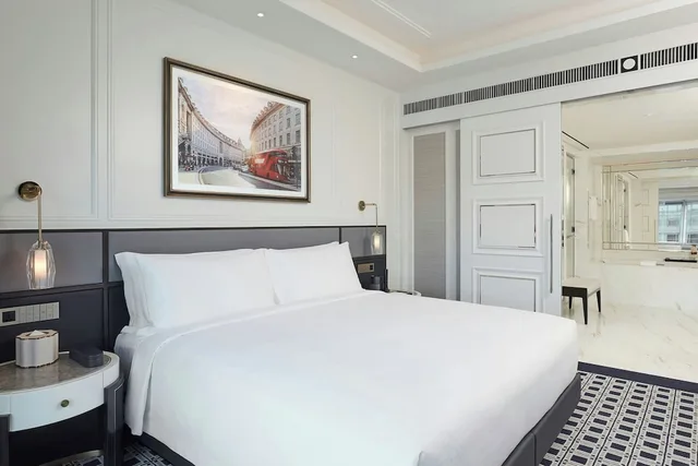1 Bedroom, Grand, Henry, Suite, King Bed, City View، Londoner Grand, a Luxury Collection Hotel, Macau 1/2