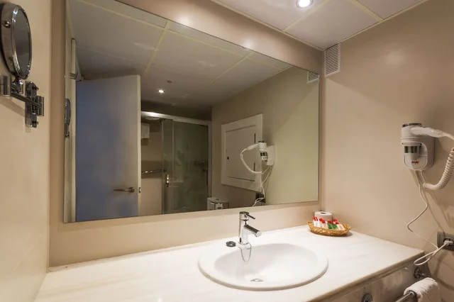 استوديو كومفورت مفرد بإطلالة على الحديقة بشرفة، Ponent Mar Aparthotel 8/8