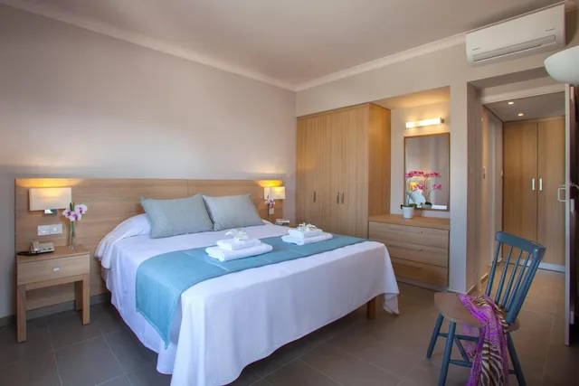 2 Bedrooms, Suite, Sofa, Louis St. Elias Resort & Waterpark 5/10