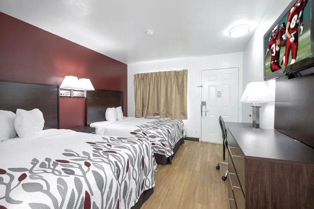 غرفة قياسية بسريرين مزدوجين للمدخنين، Red Roof Inn Suites Spartanburg I 85 3/8