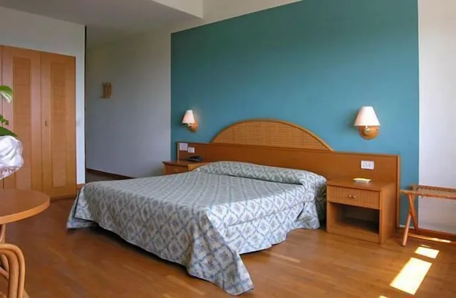 غرفة بسرير مزدوج، Hotel Cavalieri 1/3