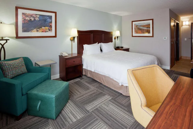 Room, Double Bed, Hampton Inn Duluth Canal Park 1/2