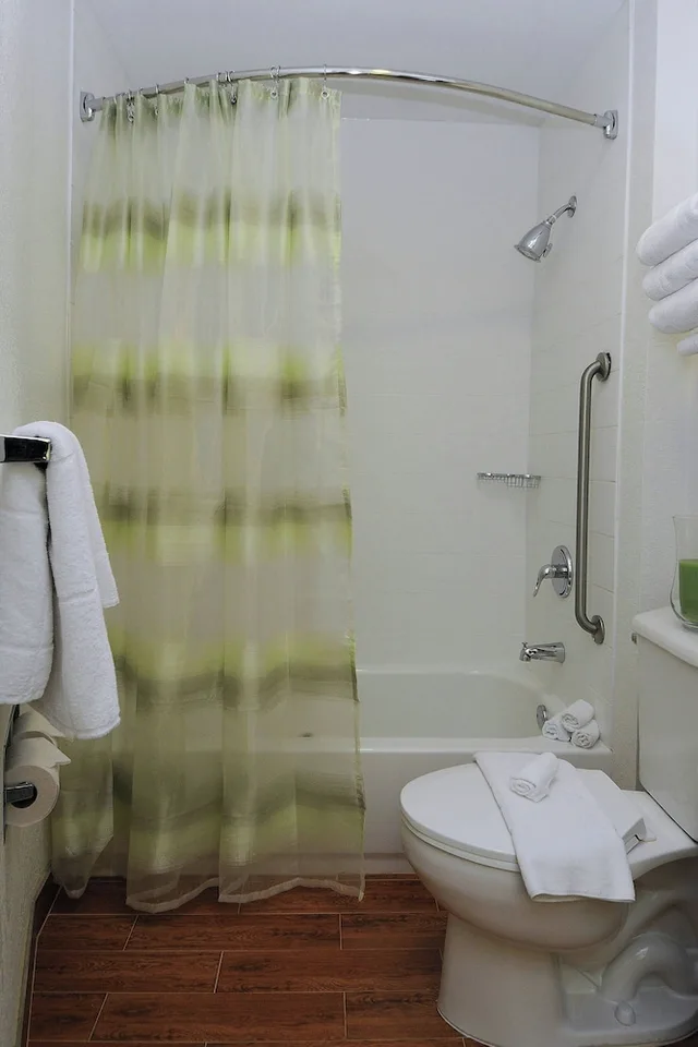 suite, multiple beds، Springhill Suites by Marriott Warwick 3/5