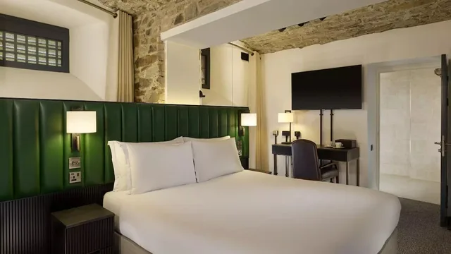 غرفة كلاسيكية بسرير مزدوج أو سريرين منفصلين لذوي الإعاقة، The Bodmin Jail Hotel 1/5