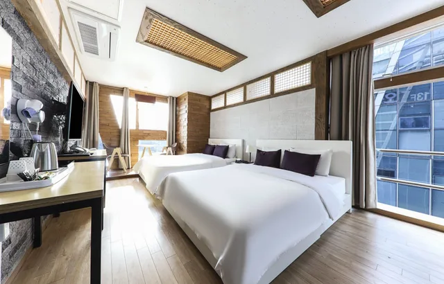 جناح بسريرين منفصلين وسرير كوين، The Marine View Hotel 2/10