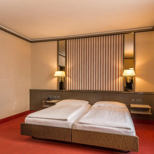غرفة بسرير كينج، Hotel Monopol Luzern 9/10