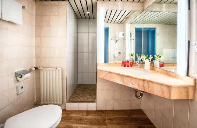 غرفة عائلية، LEONARDO HOTEL HAMBURG CITY NORD 9/9
