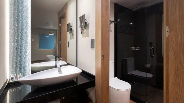 غرفة ثلاثية، Hotel Real del Río 3/3
