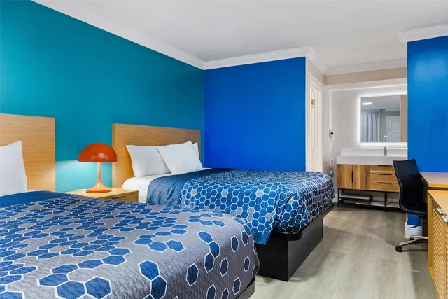 غرفة بسريرين كوين، Signature Inn San Jose 3/7