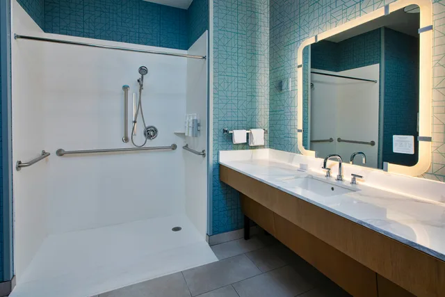 استوديو بسرير كوين لذوي الإعاقة، Homewood Suites By Hilton Sioux Falls Sd 2/2