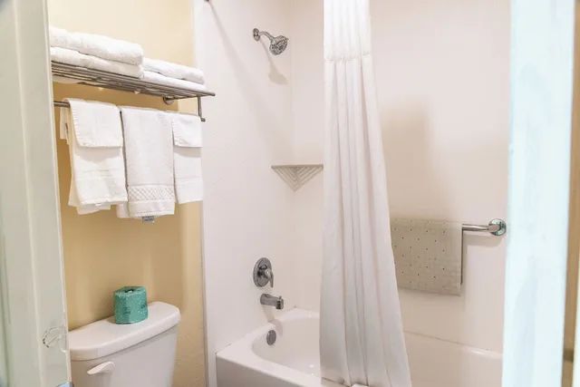 غرفة قياسية بسريرين كوين، Hotel Boerne 7/10