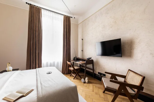غرفة كلاسيكية بسرير مزدوج، Zola Hotel Palais de Boheme 1/3