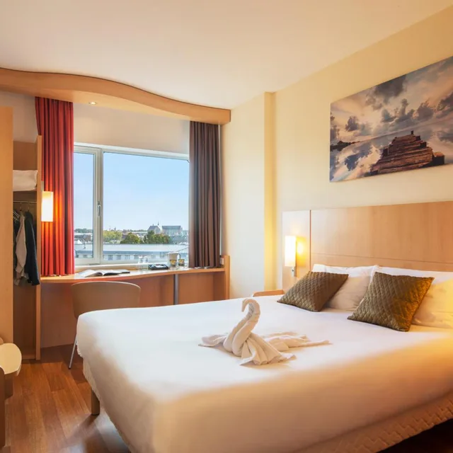 غرفة ديلوكس بسرير مزدوج، IBIS LEIDEN CENTRE 1/10