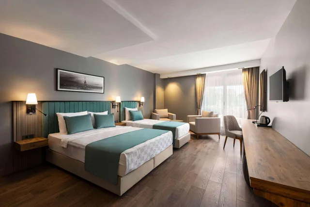 غرفة ديلوكس ثلاثية، Days Inn by Wyndham Istanbul Arnavutkoy 2/2