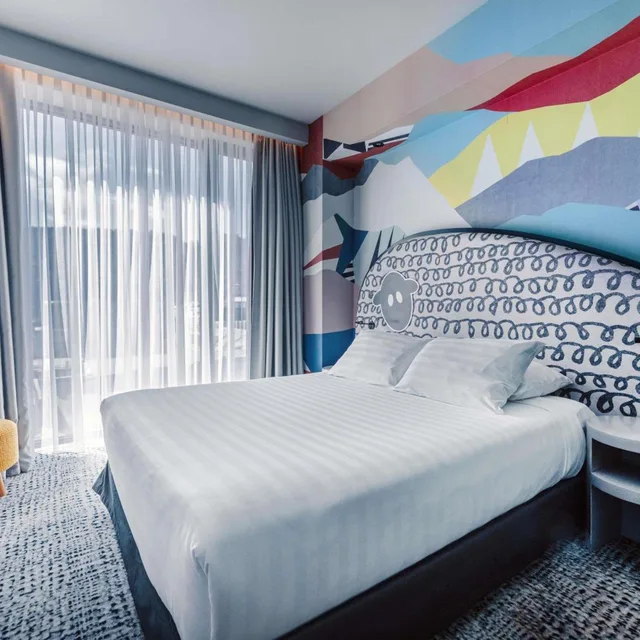 غرفة بريميوم بسرير كينج، Ibis Styles Tbilisi Center 1/5