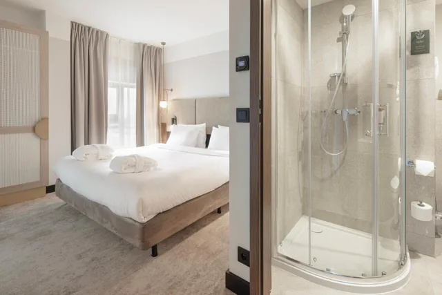 Mezzanine, 2 Bedrooms, Grand, Suite, Queen Bed, Balcony، Royal Tulip Sand Kolobrzeg 5/5