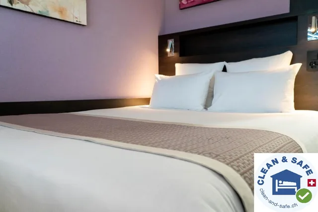 غرفة قياسية بسرير مزدوج، Nash Pratik Hotel 2/2