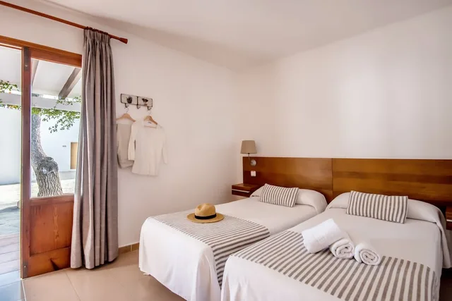 استوديو بسريرين منفصلين، Bungalows Es Pins 2/6