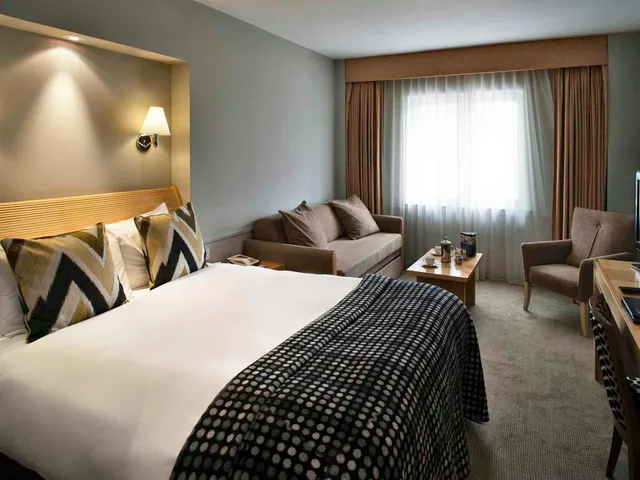 غرفة ديلوكس مزدوجة، Sunday London Staines-upon-Thames Heathrow T5 2/5