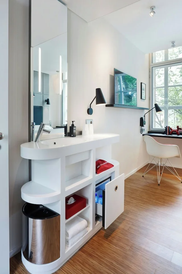 غرفة بسرير كينج في طابق مرتفع، Citizenm Amstel Amsterdam Hotel 8/10