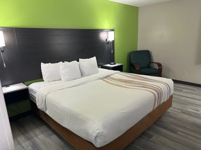 غرفة بسرير كينج، La Quinta Inn Omaha Southwest 2/10