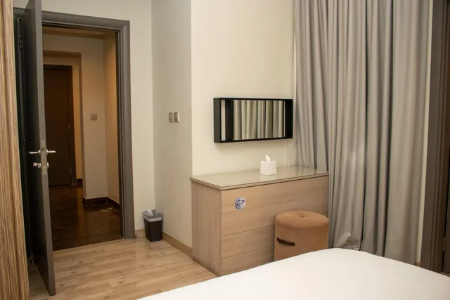 جناح بغرفة نوم واحدة مع أريكة، Dragon Hotel & Resort 3/6