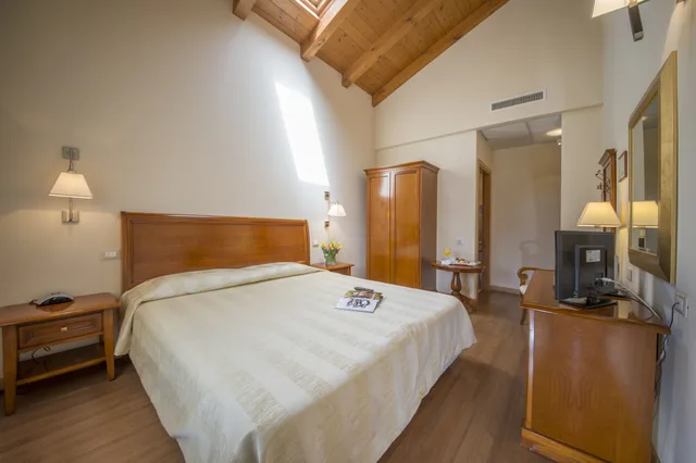 Classic, Double Bed, Venice Resort 4/7