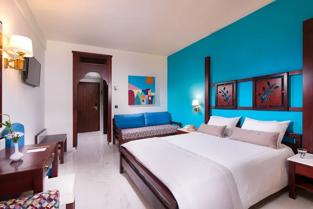 Elegant, Twin Beds, Sofa، Simantro Resort 3/6