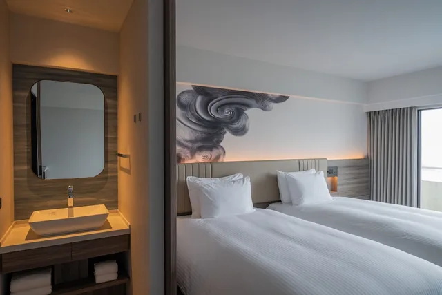 Superior, Twin Beds, Two Extra Beds, Mountain View, 2 Sofa، Grand Mercure Awaji Island Resort & Spa 3/5