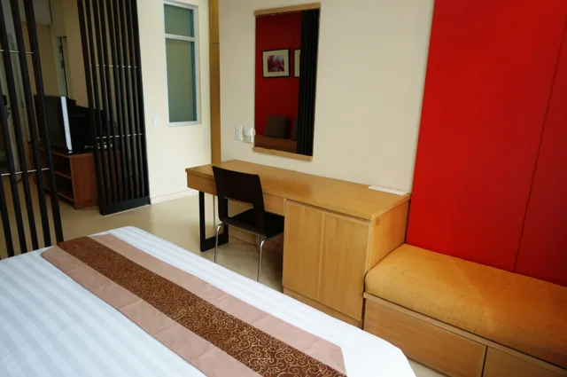 Deluxe, Studio, King Bed, Kitchen, Silom Convent Garden 4/7