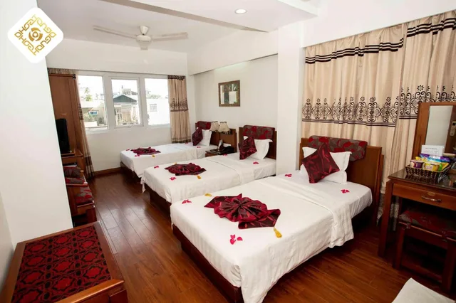 غرفة سوبيريور ثلاثية، Hoa Hong 2 Hotel 1/2