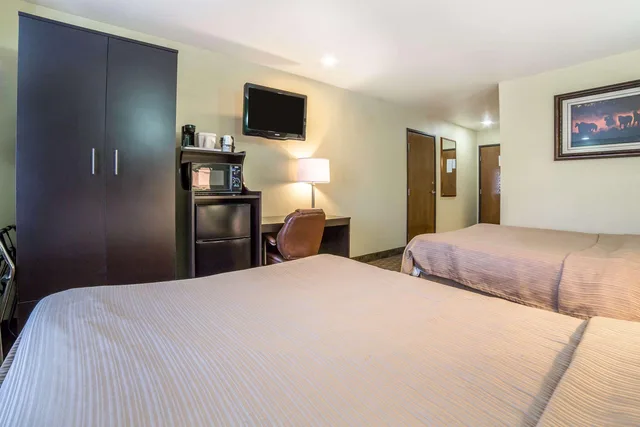 جناح بسريرين كوين لذوي الإعاقة، Quality Inn and Suites Elko 1/3