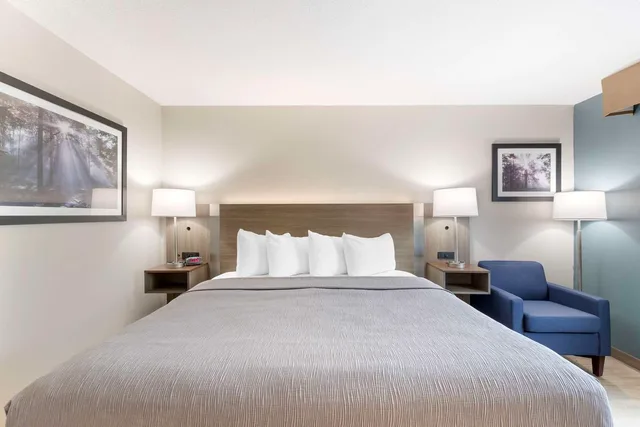 غرفة بسرير كينج، Quality Inn Newton at I-80 1/4