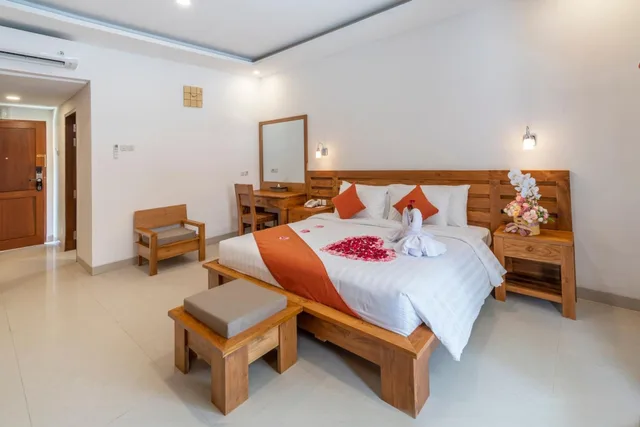 Lagoon, King Bed، The Salila Beach Resort 3/10