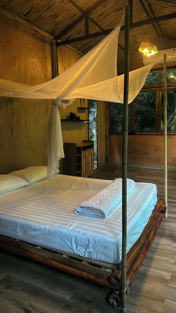 Superior, King Bed, Mountain Side, Valley View، Chezbeo Homestay 3/8