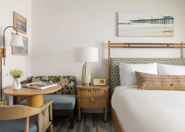 Family Suite, Courtyard, King and Queen Bed، Pacific Point Resort 3/4