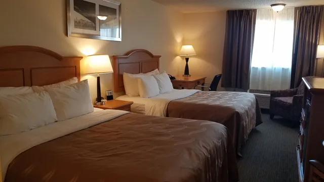 Standard, 2 Queen Beds, Quality Inn & Suites Silverdale Bangor-Keyport 1/10