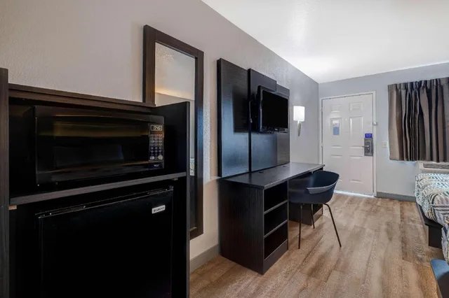 غرفة بسريرين كوين للمدخنين، Motel6 Buttonwillow, CA - Central 4/7