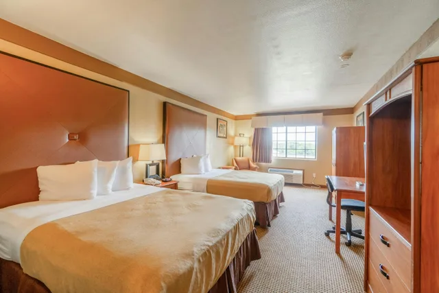 غرفة بسريرين كوين، Days Inn & Suites by Wyndham Beeville 3/5