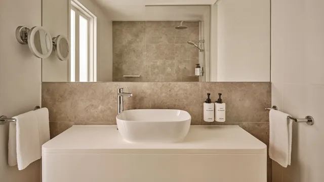 غرفة بسرير كينج بإطلالة على المسبح، InterContinental Sydney Coogee Beach by IHG 2/3