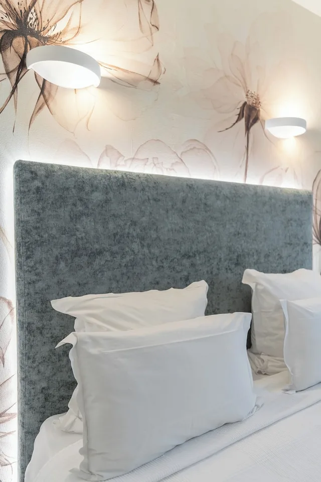 غرفة كلاسيكية بسرير كوين، Azur Hotel 4/4