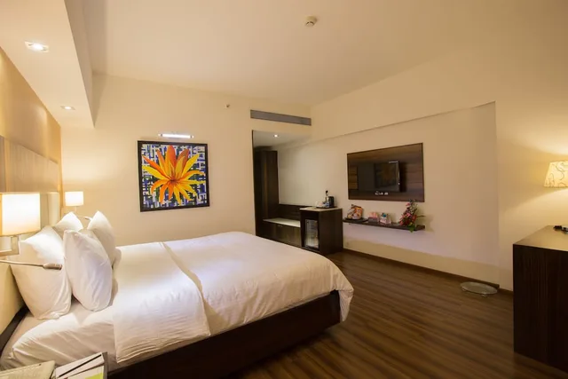 غرفة تنفيذية بسرير كوين، REGENTA CENTRAL HARIMANGLA 1/3