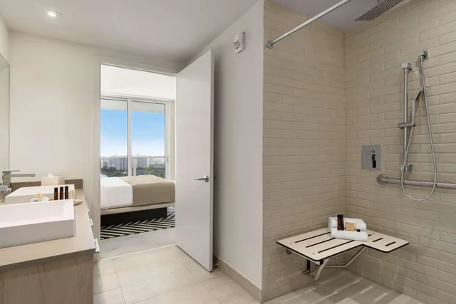 Suite, Accessible, Hyde Beach House 4/4