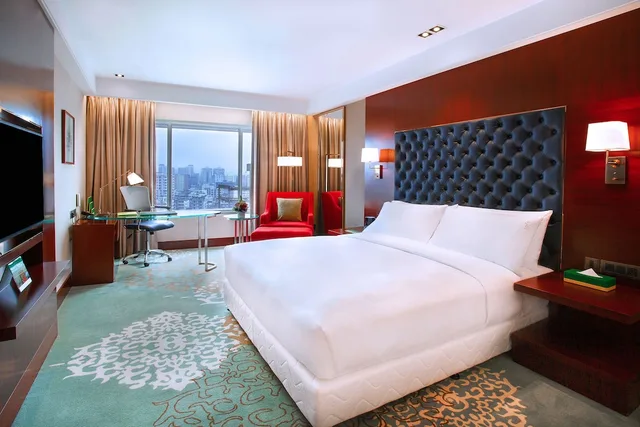 غرفة بريميوم بسرير كينج بإطلالة على المدينة، Holiday Inn Dhaka City Centre 1/10