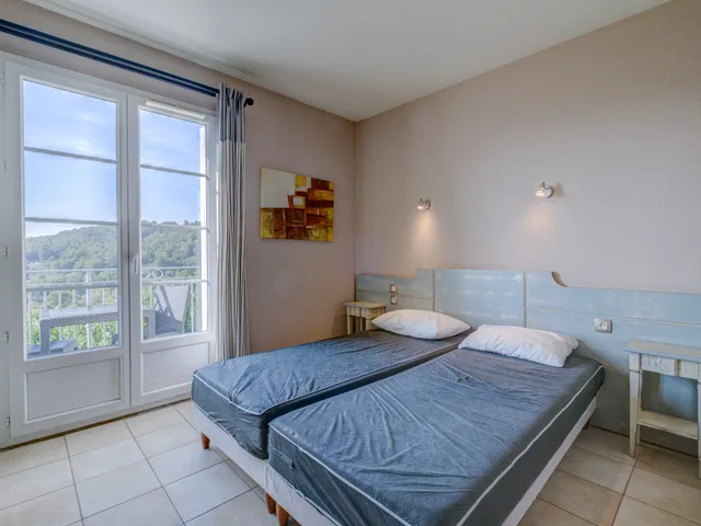 غرفة مزدوجة بشرفة، Residence Le Domaine de Camiole - Vacanceole 2/5
