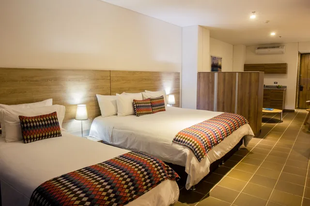 جناح جونيور بثلاثة أسرّة مع أريكة، Alko Hotel Integrado 2/9