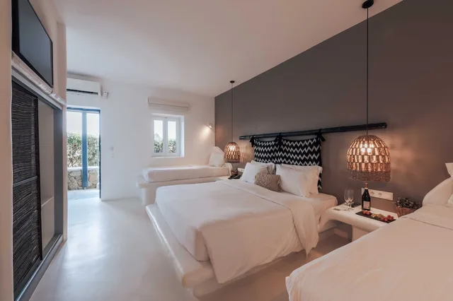 1 Bedroom, Friends and Family, Family, Terrace، My Mykono Boutique by Mr and Mrs White 4/10