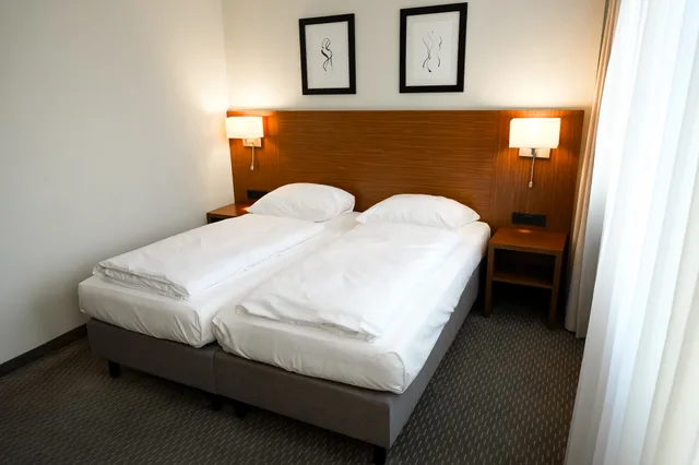 غرفة قياسية بسرير مزدوج أو سريرين منفصلين، Sylter Hof Hotel 2/8