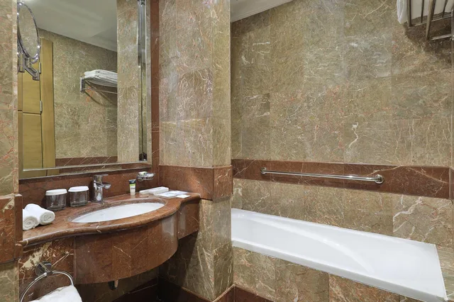 Classic, Twin Beds, Four Points By Sheraton Makkah Al Naseem 7/7